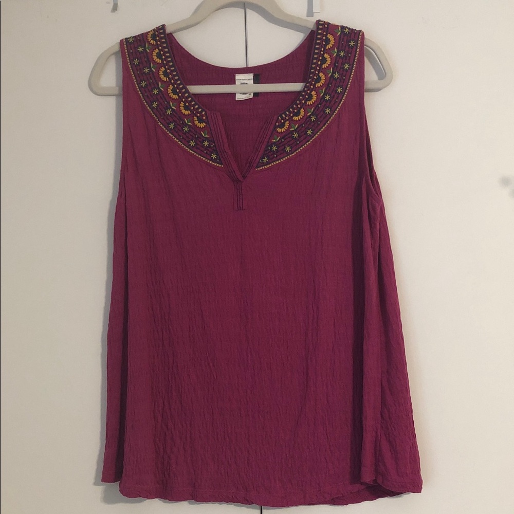 Anthropologie Akemi + Kin Magenta Embroidered Sleeveless Top